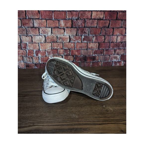 Converse All Stars Chuck Taylor White with Silver Dots Low Tops Size 8 - Picture 6 of 8
